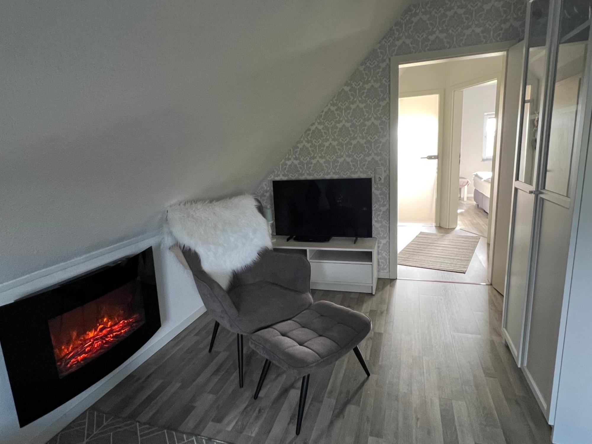 Ferienwohnung Haus Moorblick Mit Garten In Kanallage Wiesmoor Bagian luar foto