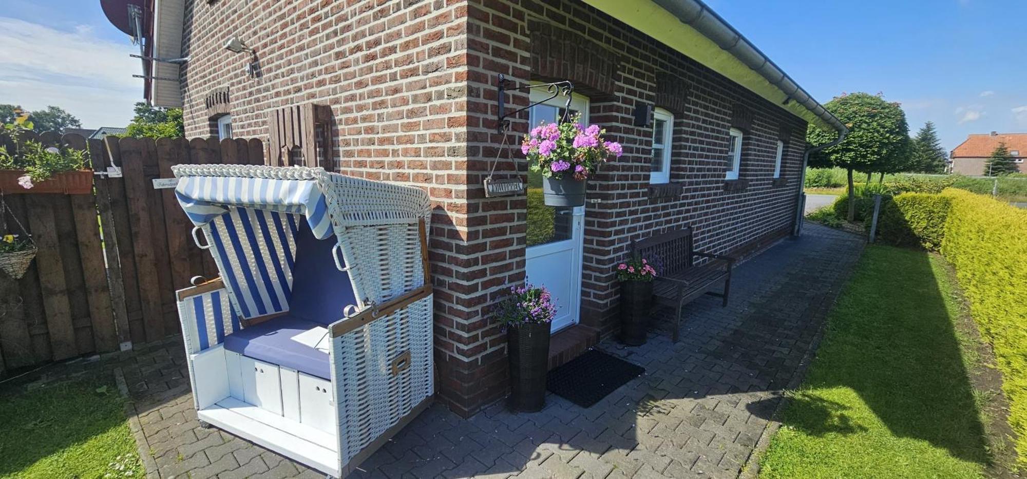 Ferienwohnung Haus Moorblick Mit Garten In Kanallage Wiesmoor Bagian luar foto